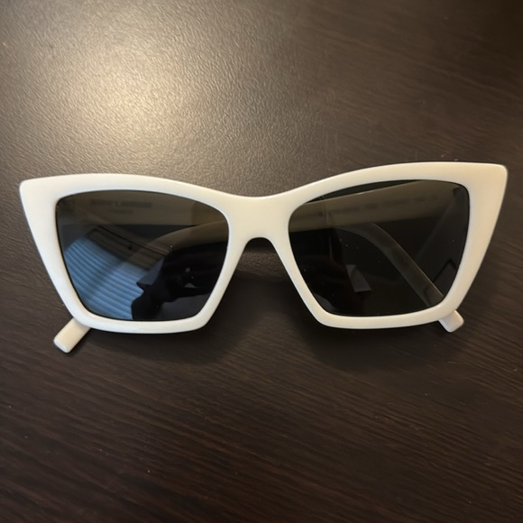 Saint Laurent sunglasses - Picture 5 of 6